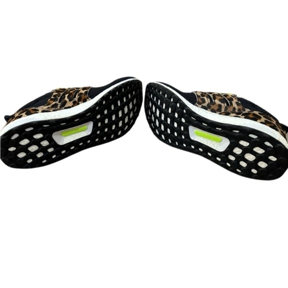 Adidas UltraBoost Men’s 11 NWOT DNA Animal Pack - Leopard neon faux fur sneakers